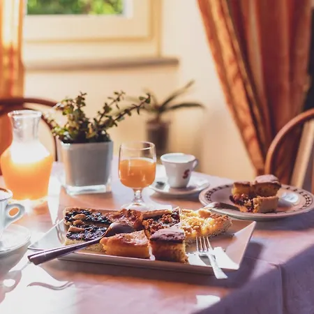 Ristorante Pasqui ホテル 2*